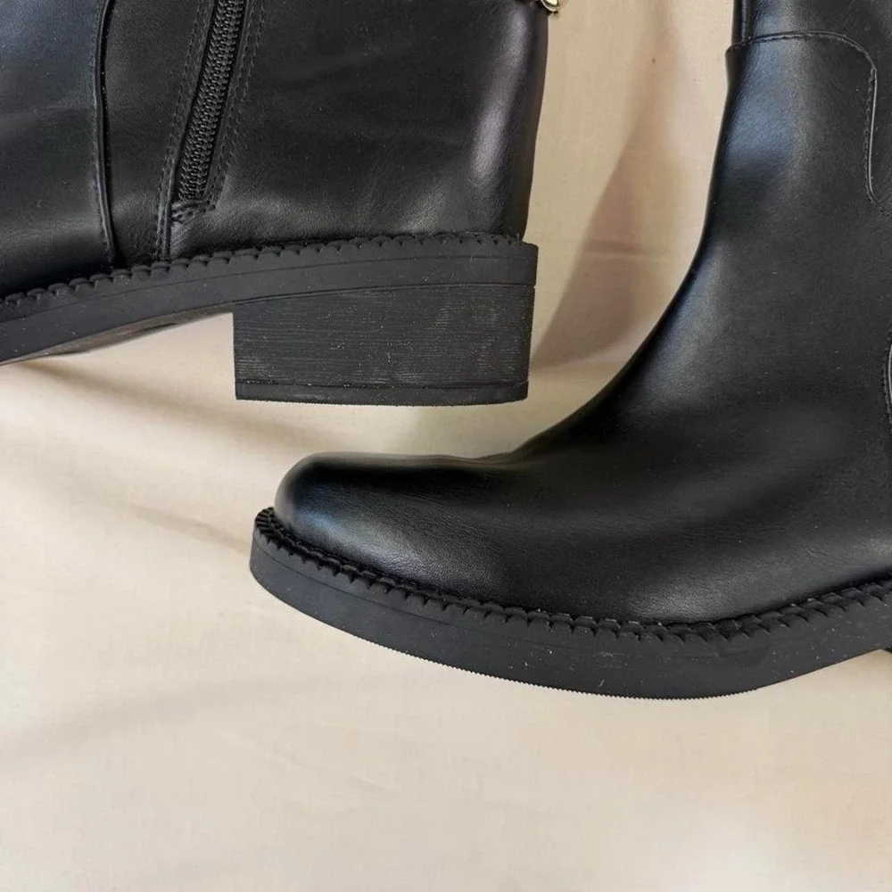 N/A black knee